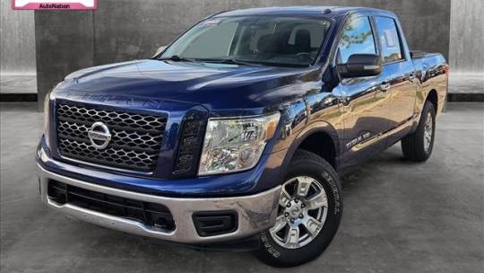 2019 nissan titan sv
