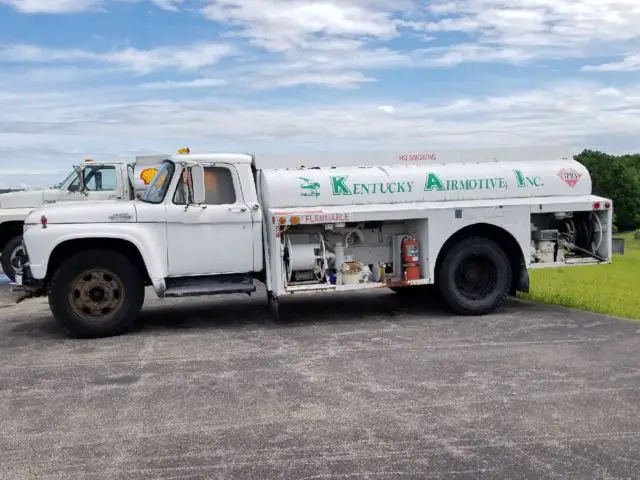 aviation fuel ford f600 truck with 1200 gallon stainless steel tank 100ll