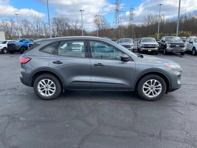 2022 ford escape s