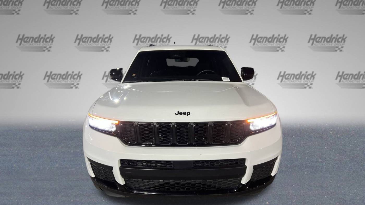 2022 jeep grand cherokee l altitude