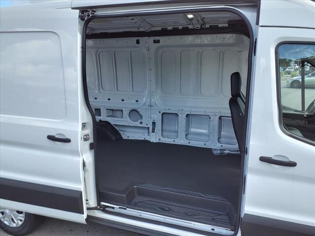 2024 ford transit-250 148 wb medium roof cargo