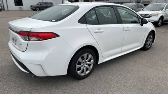 2022 toyota corolla le