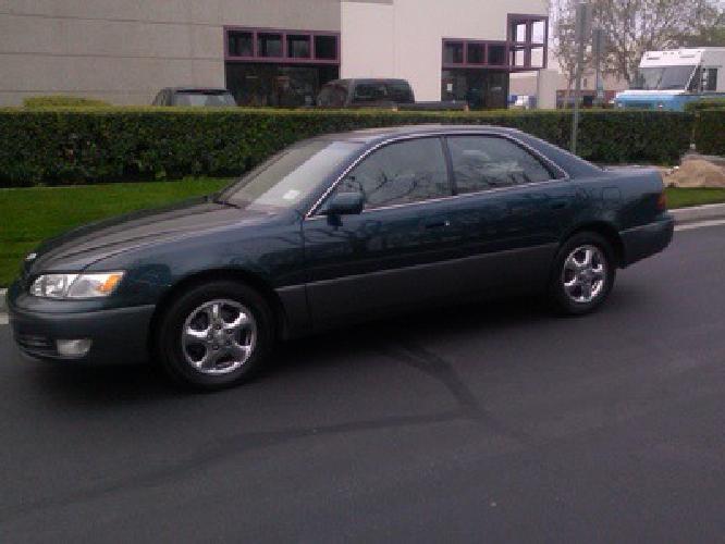 lexus es 300 in rialto, ca