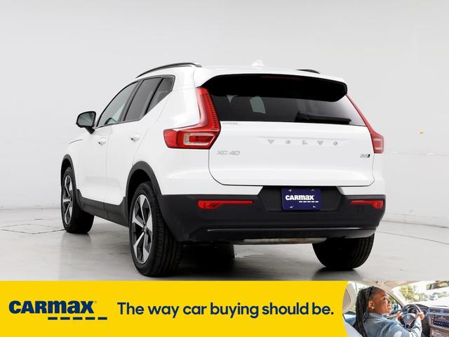 2024 volvo xc40 b5 plus bright theme