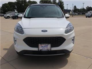 2021 Ford Escape titanium