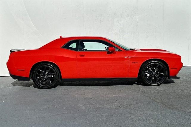 2022 dodge challenger r/t