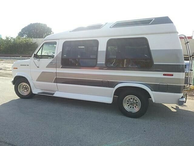 1990 ford econoline e150 54000 miles white 8 cylinder engine 5.8l/351 automatic