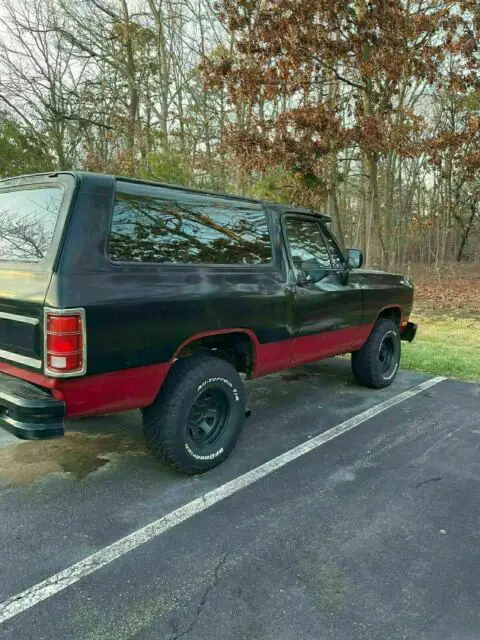 1990 dodge ramcharger suv black 4wd automatic aw-150