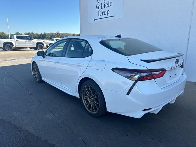 2024 toyota camry se nightshade