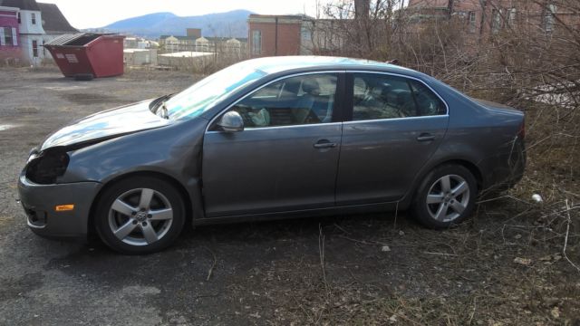 volkswagon jetta 2008 wrecked
