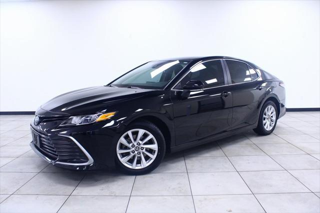 2021 toyota camry le