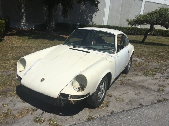 1971 porsche 911t with s options non-sunroof coupe