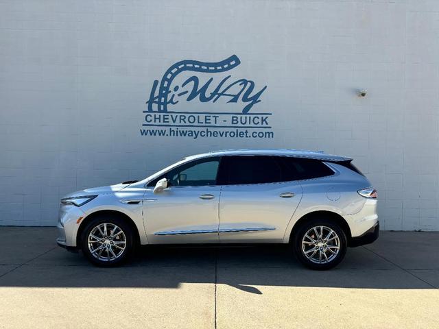 2022 buick enclave premium