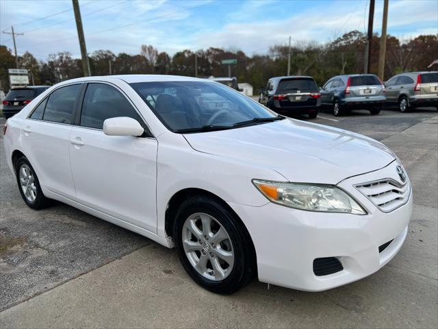 2011 toyota camry le