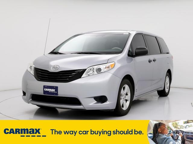 2014 toyota sienna l