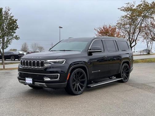 2022 jeep wagoneer in milwaukee, wisconsin