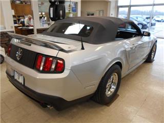 2012 Ford Mustang v6 premium