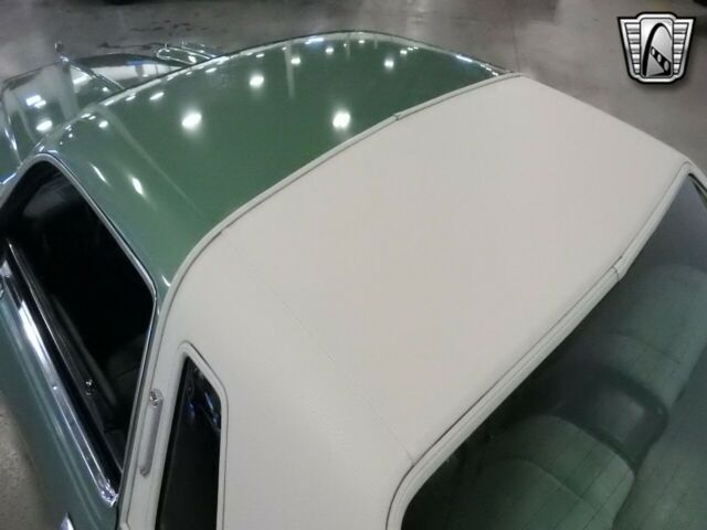 green 1975 chrysler cordoba 2 doors 360 2 barrel 3 speed auto available now!