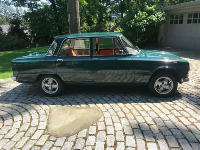 1967 alfa romeo giulia super 79000 miles green 2.0 liter 5 speed manual