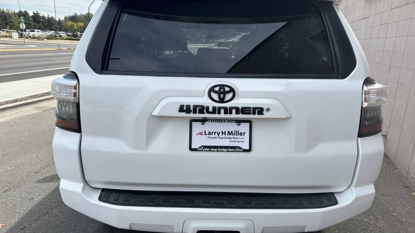 2018 toyota 4runner sr5