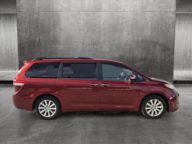2013 toyota sienna limited