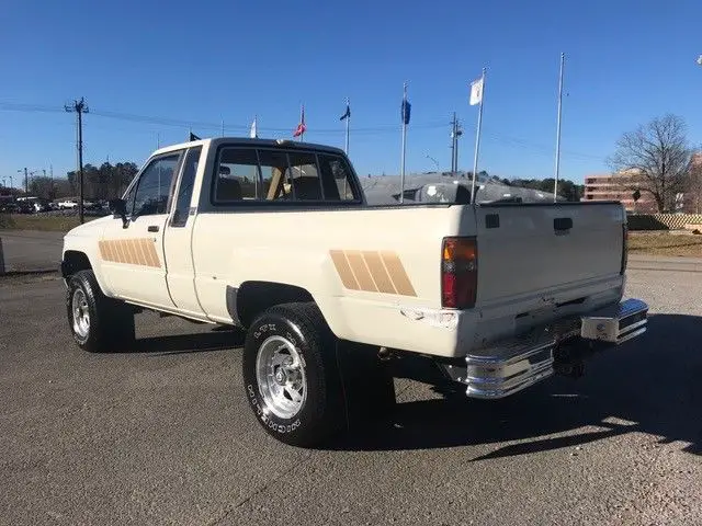 1985 toyota 4x4 sr5 pickup tacoma straight axle 22re efi