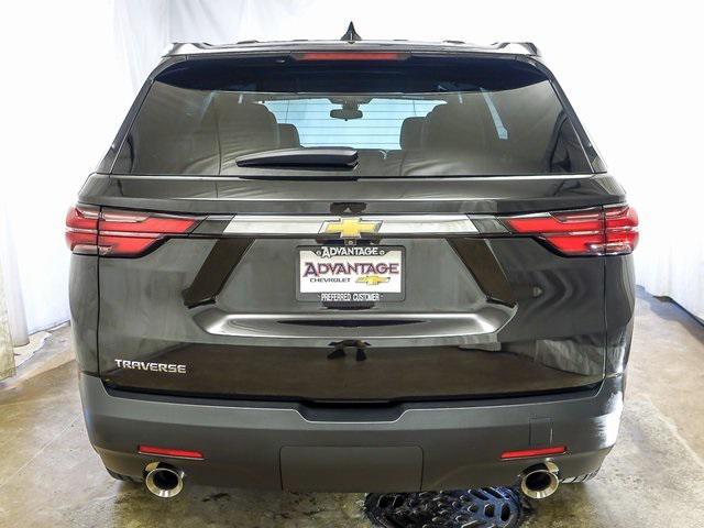 2022 chevrolet traverse ls