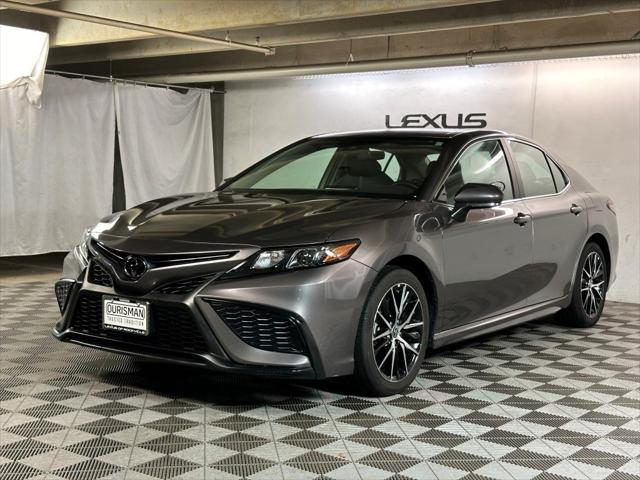 2024 toyota camry se