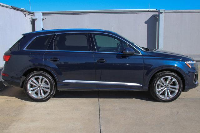 2025 audi q7 45 premium plus