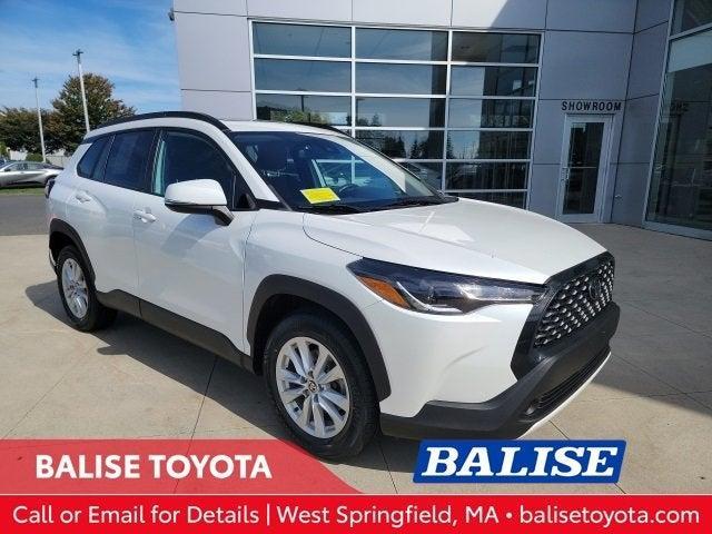 2022 toyota corolla cross le