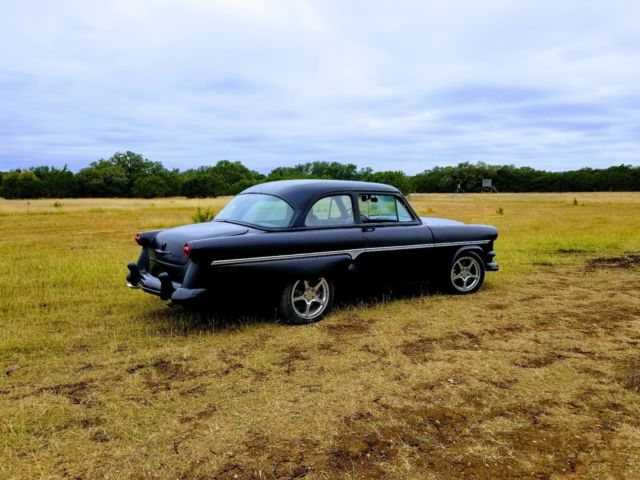1954 ford custom 2dr coupe