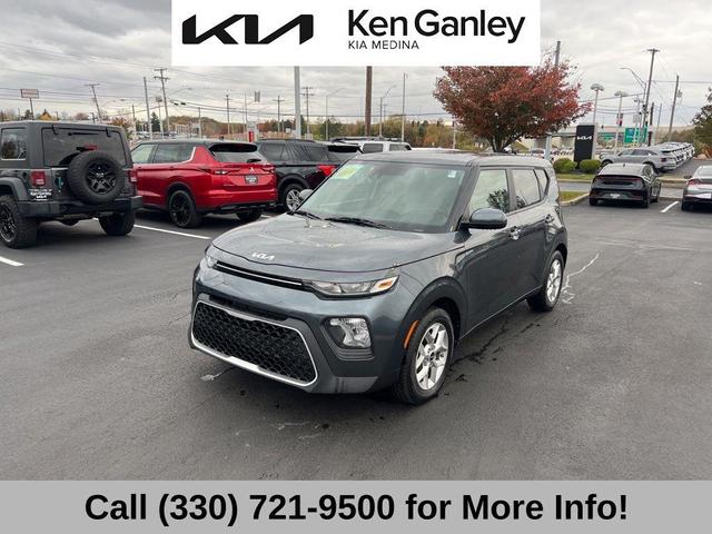 2022 kia soul lx