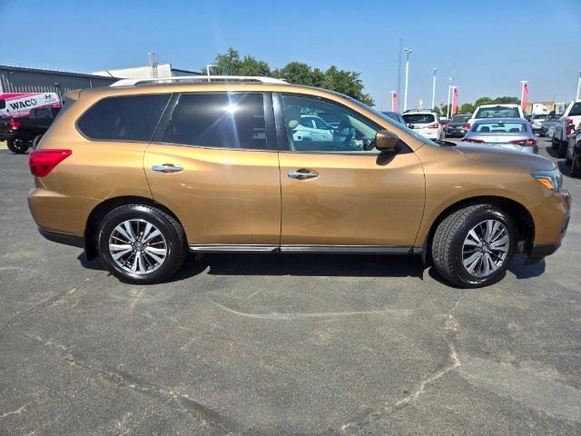 2017 nissan pathfinder s