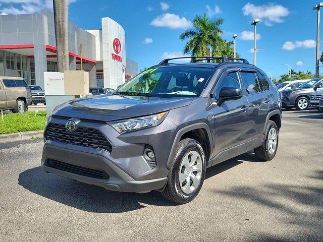 2021 toyota rav4 le