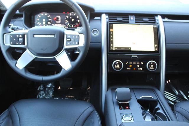 2024 land rover discovery s