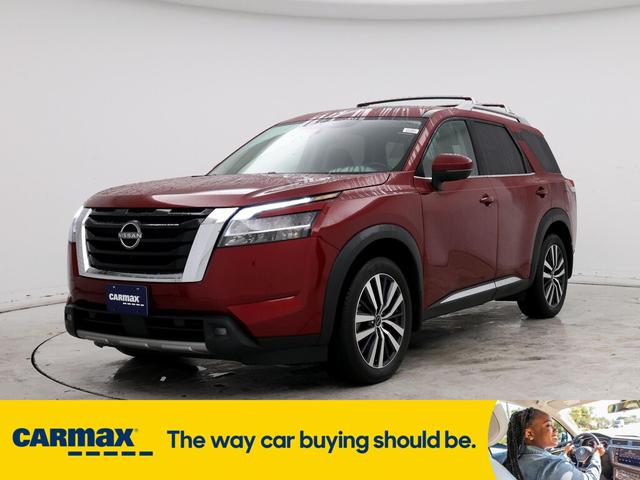 2022 nissan pathfinder platinum