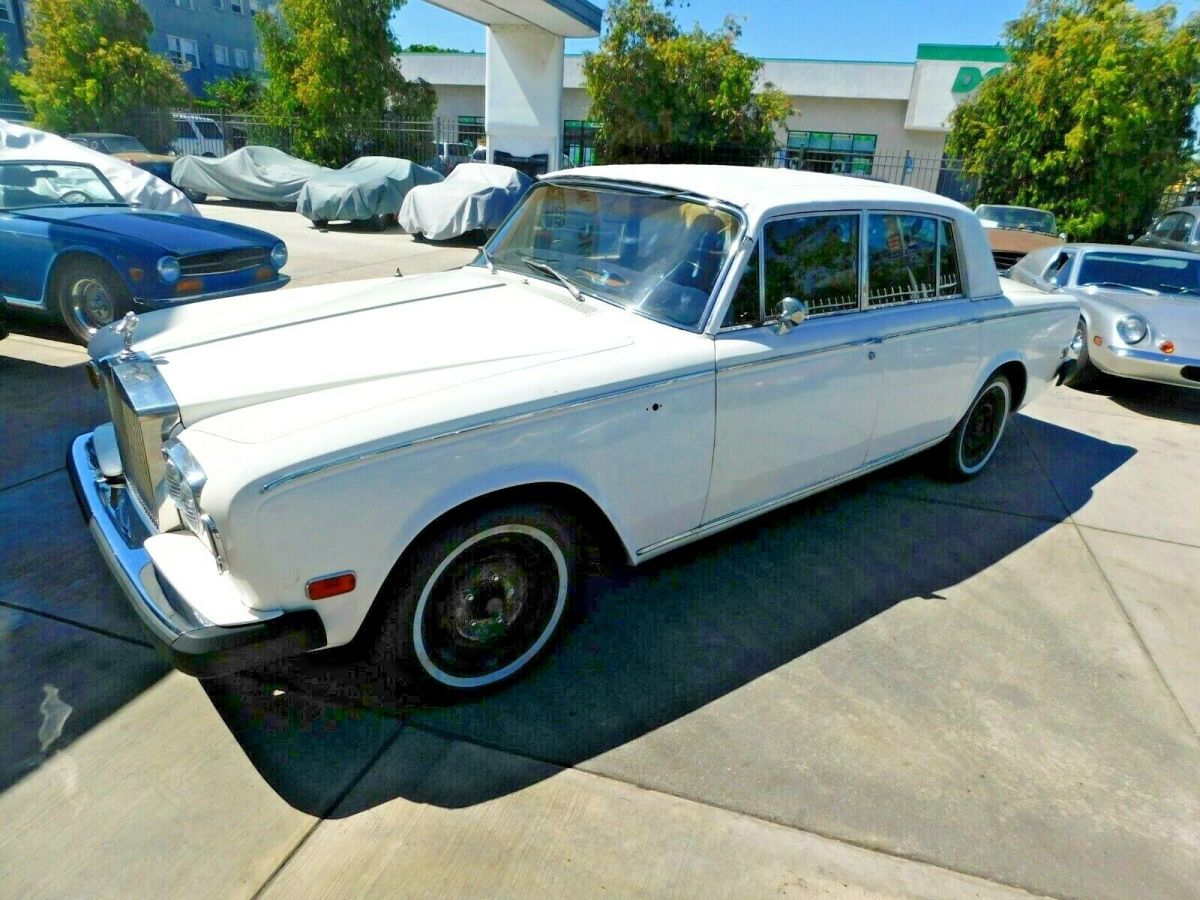 1975 white rolls royce silver shadow