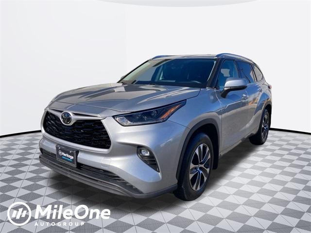 2021 toyota highlander xle