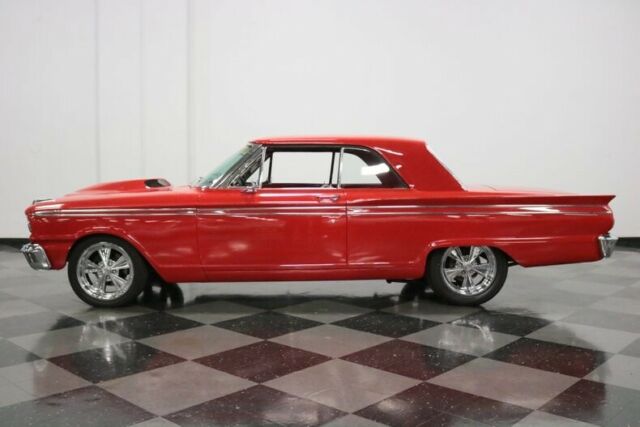 very nice fairlane restomod! built 302 v8, tremec 5 spd, ps, 4 whl pwr disc, wow