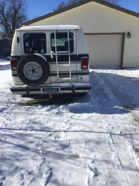 1990 dodge ram van