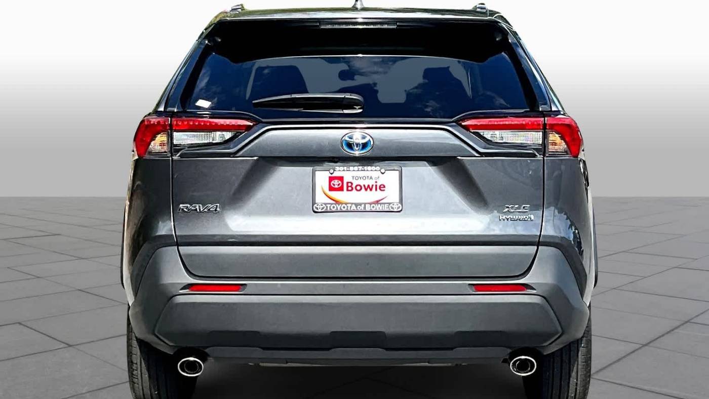 2022 toyota rav4 hybrid xle premium