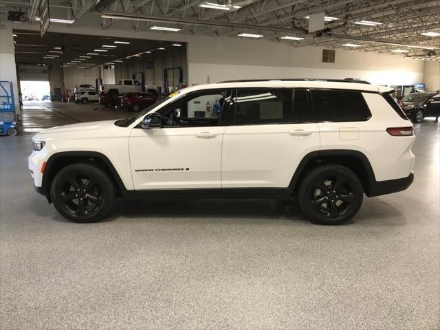 2022 jeep grand cherokee l altitude