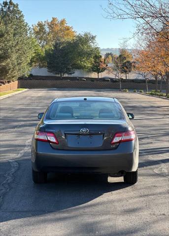 2010 toyota camry le
