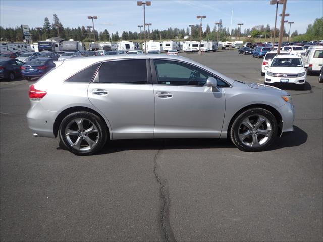 2010 toyota venza base