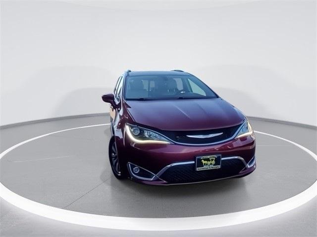 2020 chrysler pacifica hybrid touring l