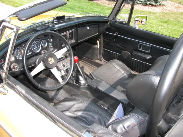 1975 mgb roadster convertible