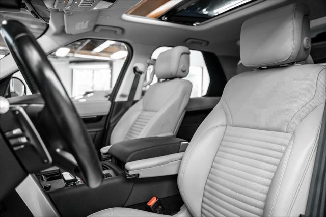 2021 land rover discovery p300 s
