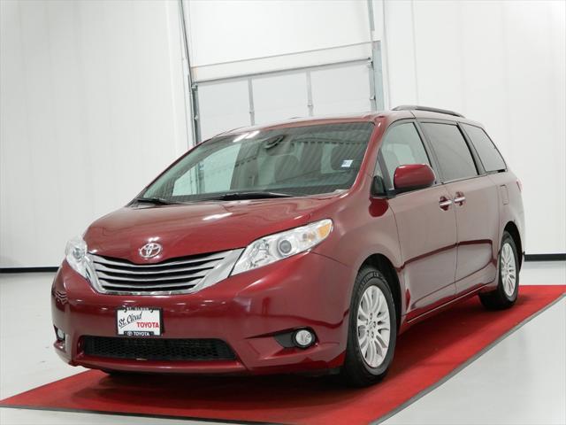 2017 toyota sienna xle premium