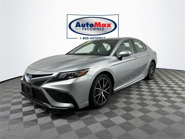 2022 toyota camry se