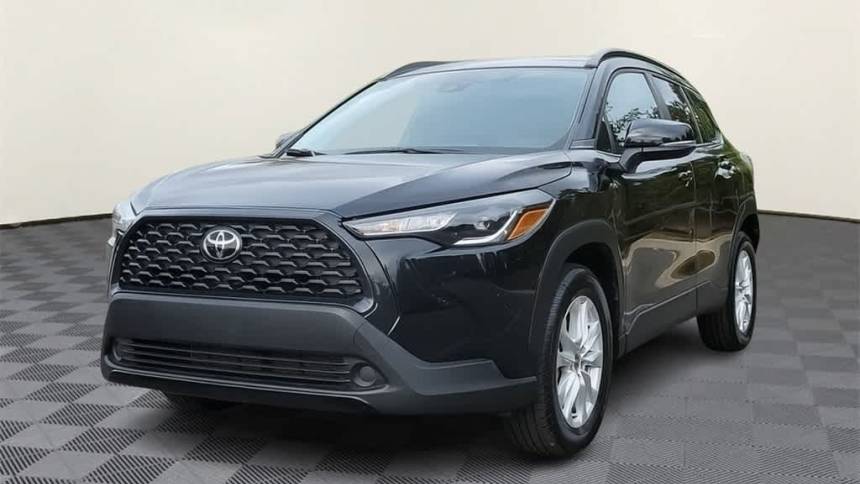 2022 toyota corolla cross le